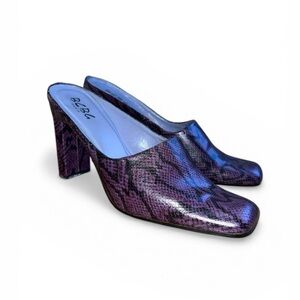 BCBG Purple Snakeskin Heeled Vintage Y2K Mules Sz 8.5